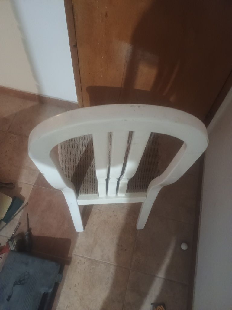 Трапезни Столове