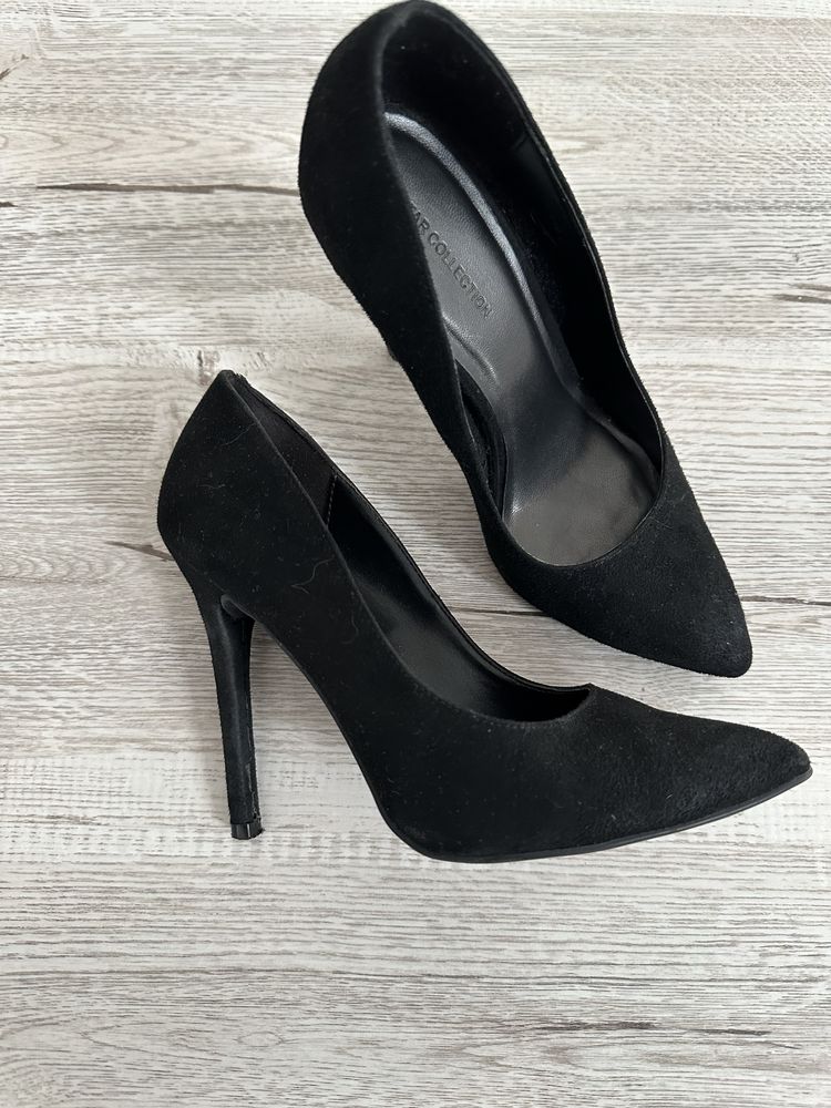 Pantofi stiletto