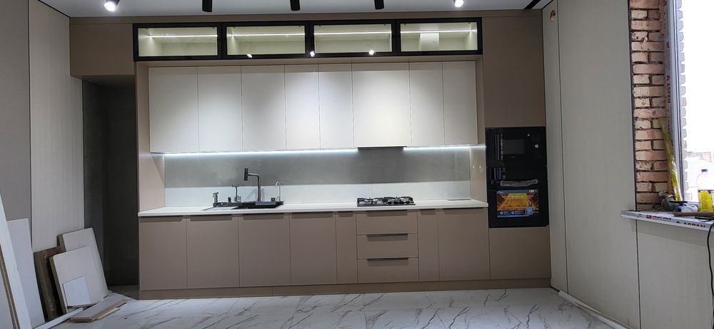 Корпусная мебель любой сложности.