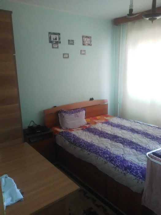 Ofer spre închiriere 2 camere decomandate Mazepa, chirie 250 euro/luna