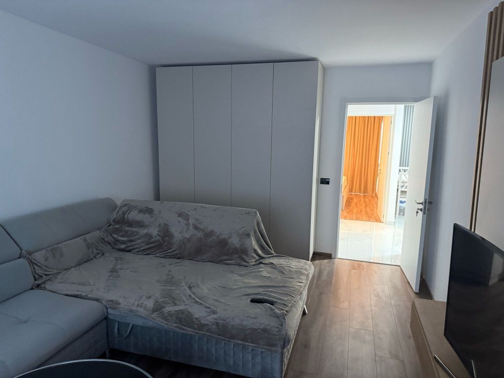 Inchiriez apartament 2 camere