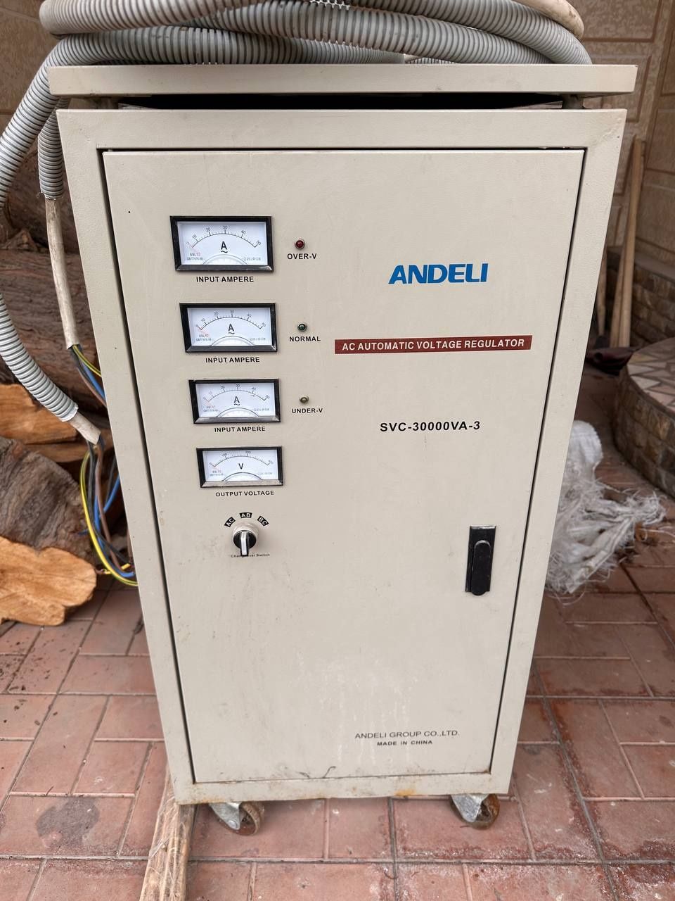 Стабилизатор напряжения переменного тока ANDELI 30kwa