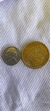 Vînd monede vechii