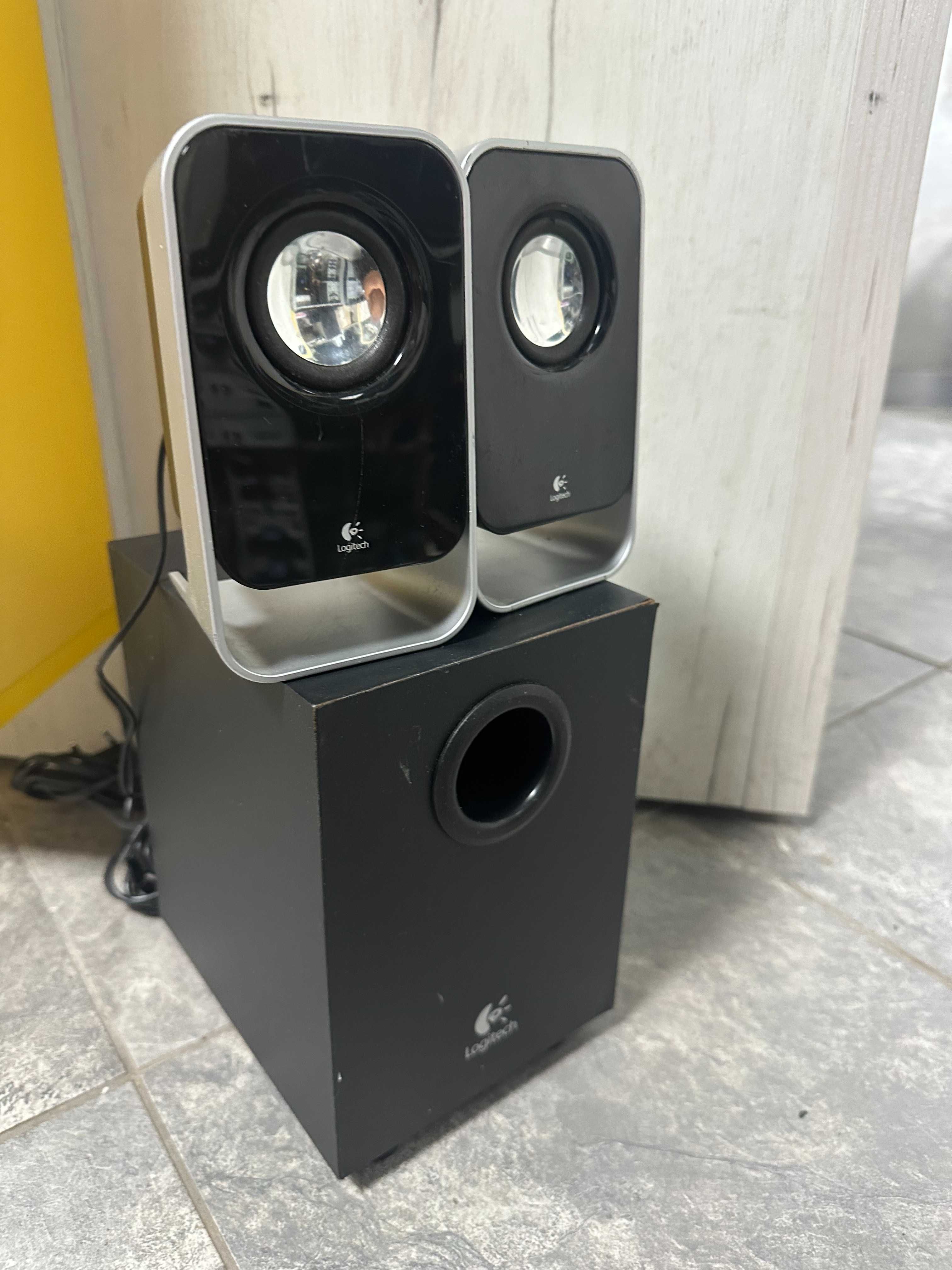 Logitech LS21 2.1 за компютър