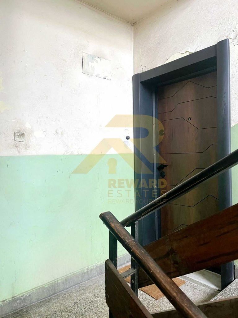 Продава се Тристаен апартамент в Перник, Църква - 101 кв.м за 1233 €/кв.м - Снимка #11