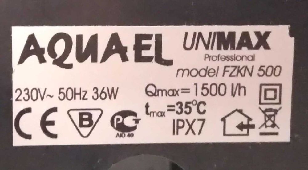 Продавам празен аквариум БЕЗ ТЕЧОВЕ  в перфектно състояние