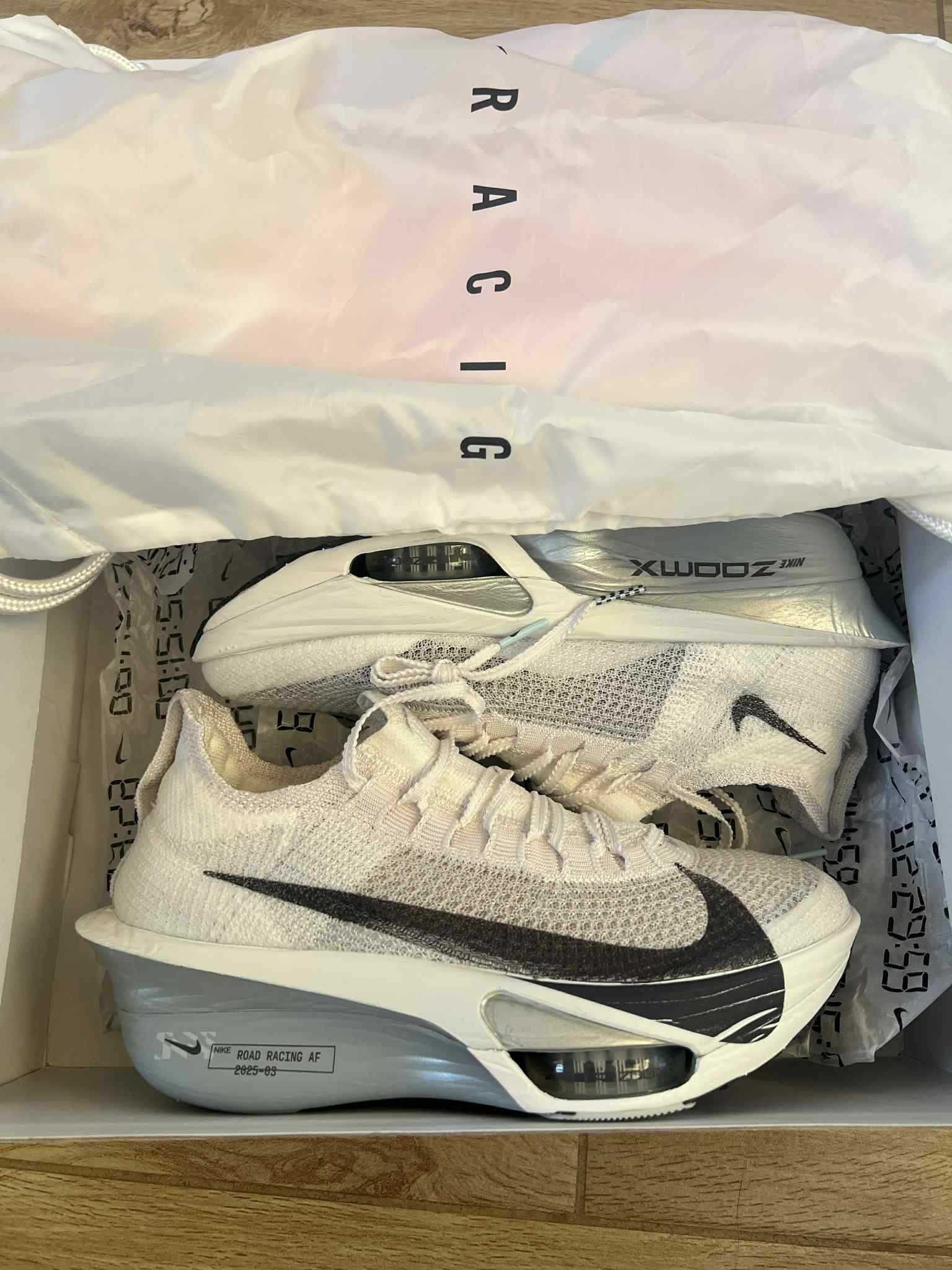 100% Оригинални Nike Alphafly 3 - в номер 38-24 см стелка