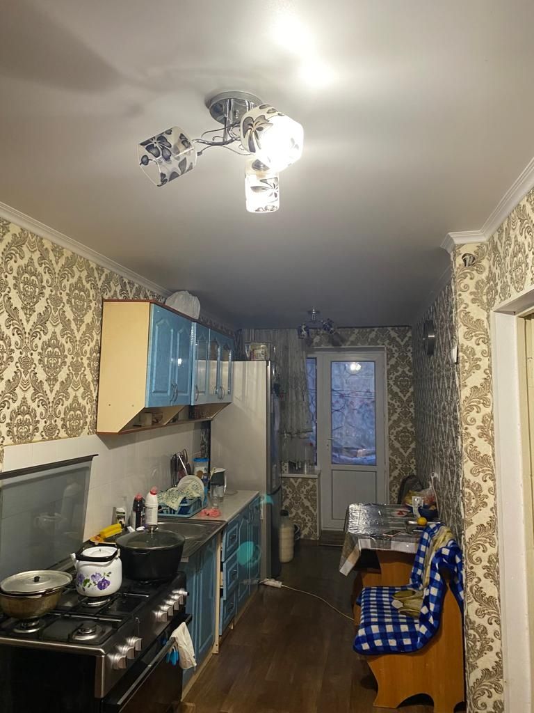 Продаю квартиру 3 комнатную.В городе Чу