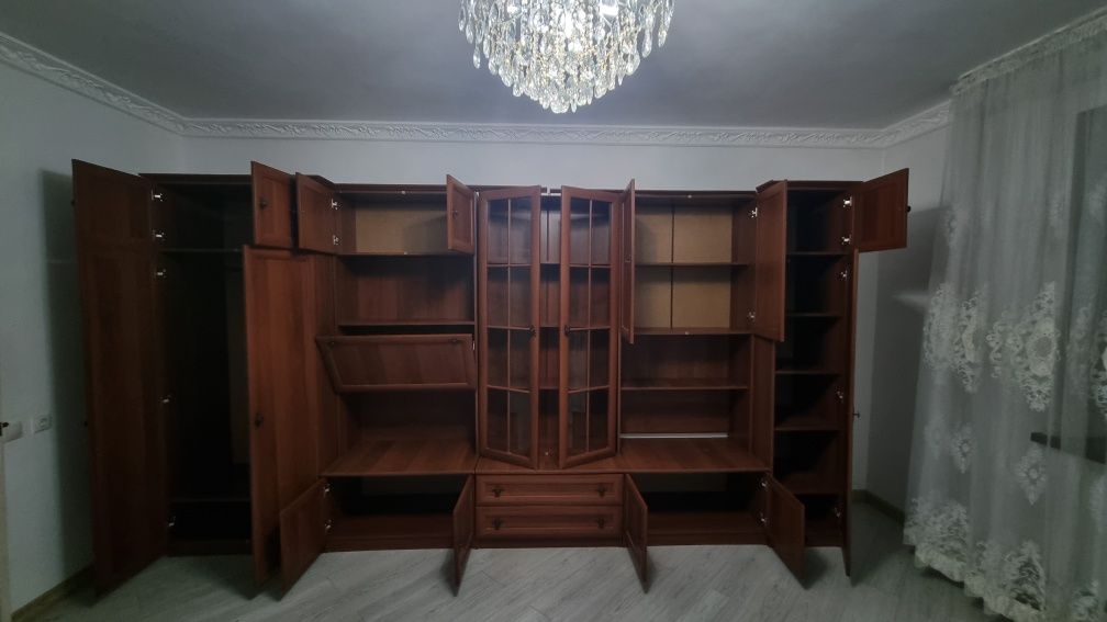 Стенка гарнитур шкаф
