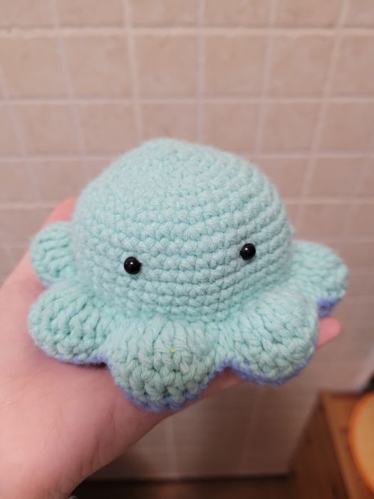 Caracatița reversibilă croșetată