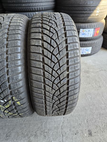 205/50/17 Goodyear 4piese