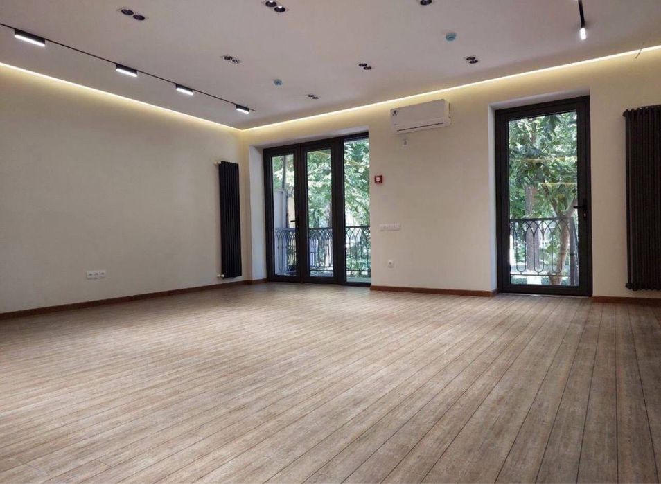 Срочно Продаётся Нежилое Помещения Ц.1 Ор-р Эко Парк 100.м2