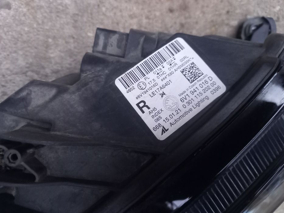 Far drepta Skoda Fabia 3 facelift 2018 2021