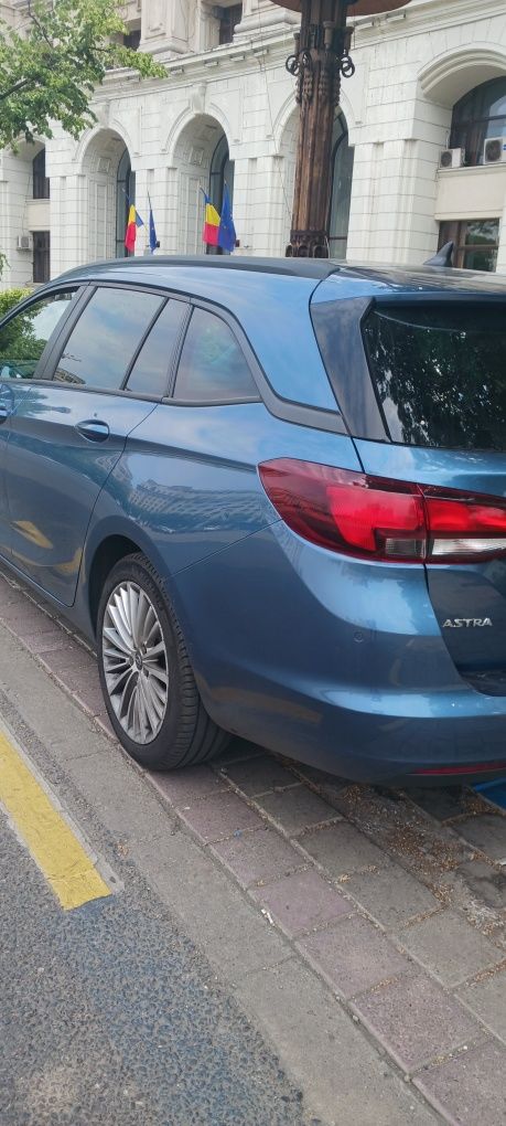 Opel ASTRA K 1.4 benzină, istoric service COMPLET un singur PROPRIETAR