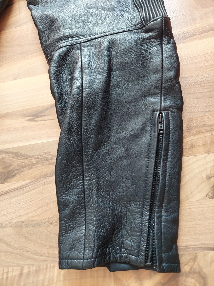 Pantaloni de barbat cu bretele,piele naturala,ideal moto,rock,strada