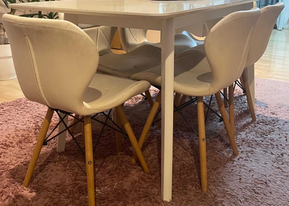 SET masa extensibila cu 6 scaune , super pret