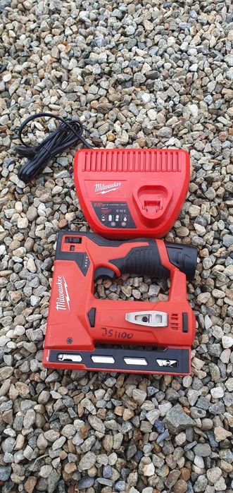Capsator Milwaukee M12 BST