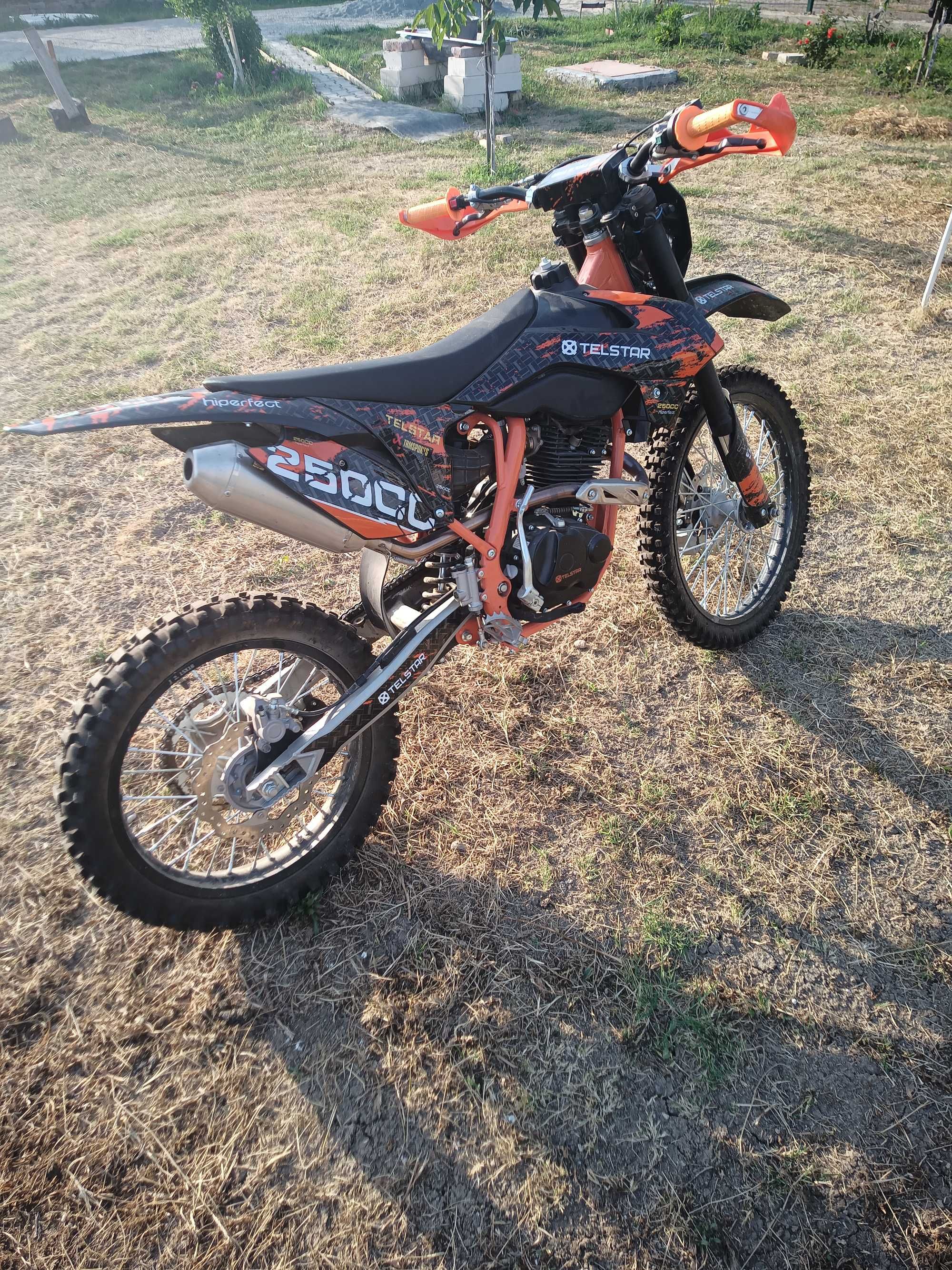 НОВ 250CC Gas TELSTAR Enduro Cross  + Подарък Каска