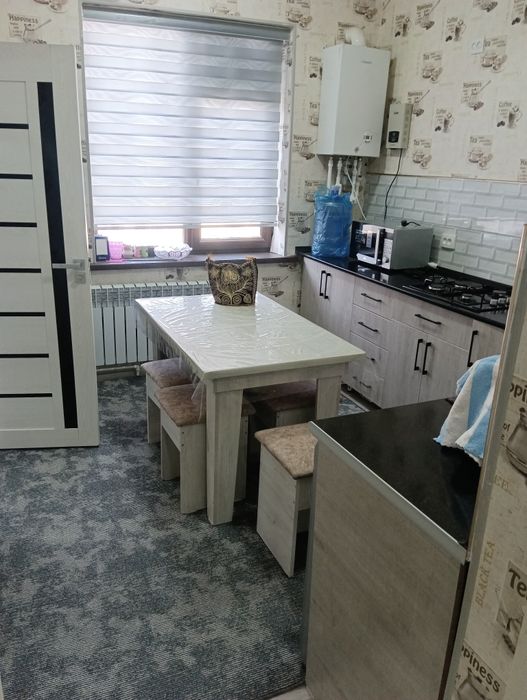 Продается 1-комнатная квартира,переделанная в 2-комнатную