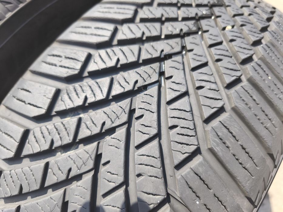 215/60/16" 2бр Yokohama blue earth winter,dot1023,6mm