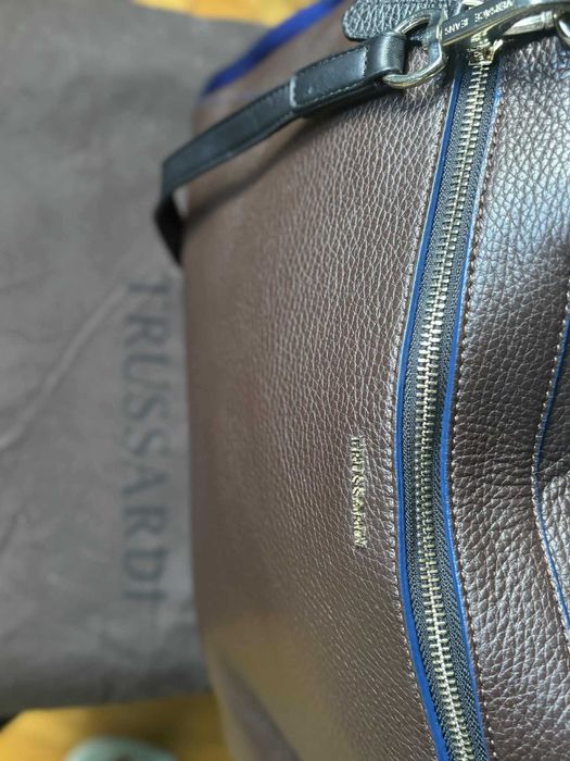кафява чанта естествена кожа TRUSSARDI