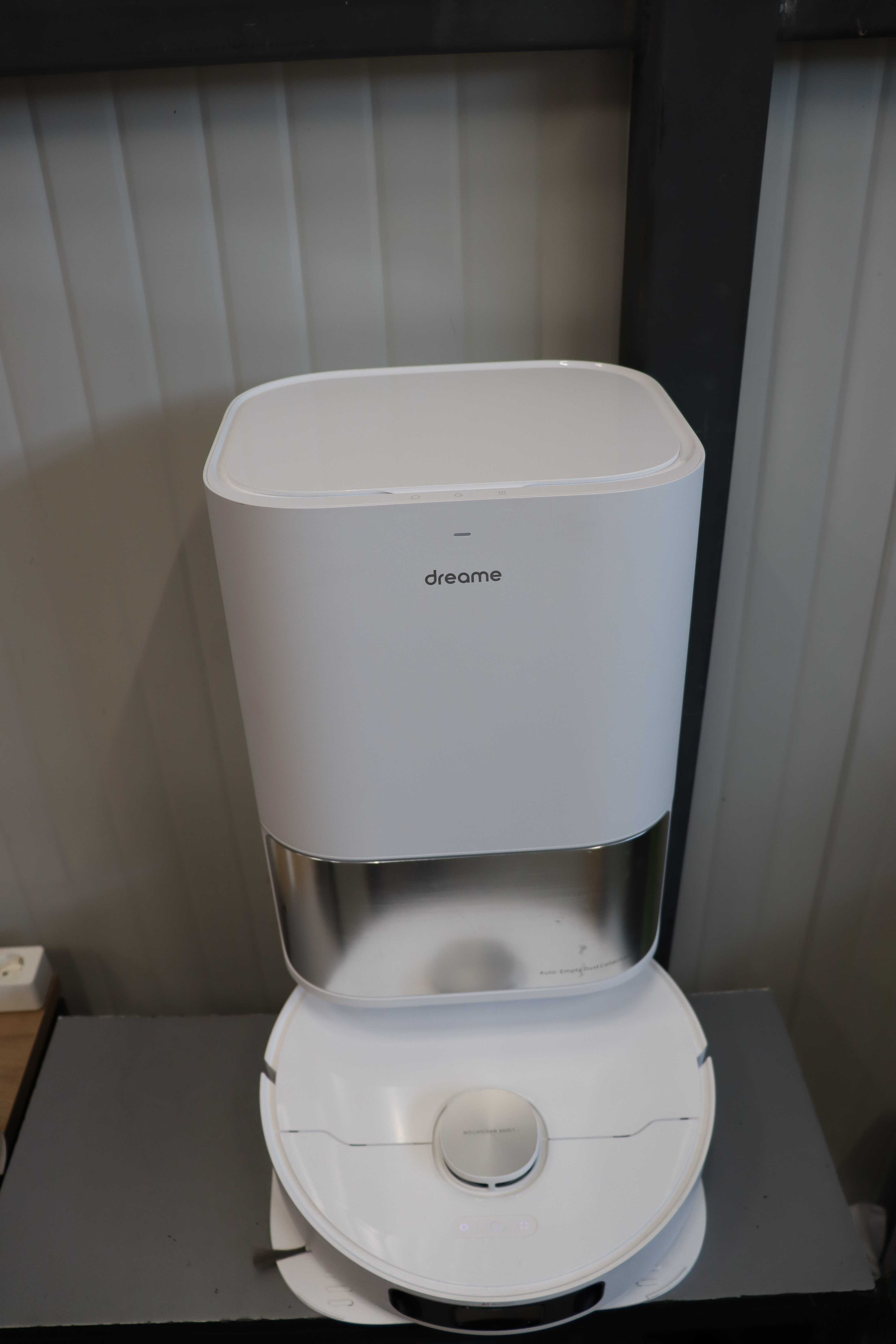 Прахосмукачка робот Dreame L10s Pro Ultra, 5300Pa, 3L, App, Ai Action