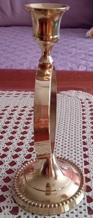 Свещник, единичен, месинг.