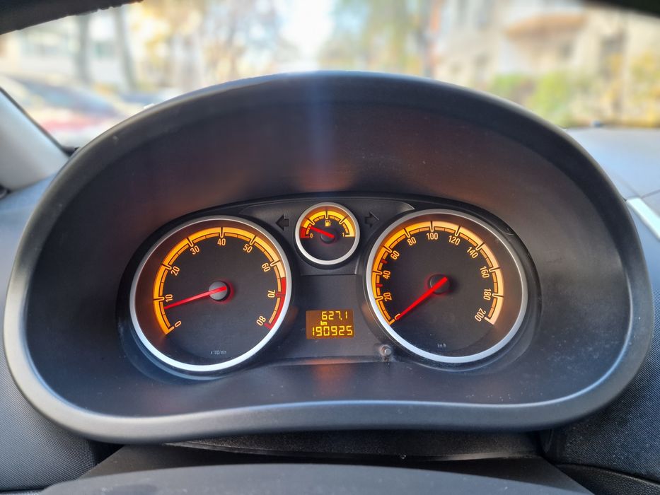 Opel Corsa 1.2 benzina / 190000 Km
