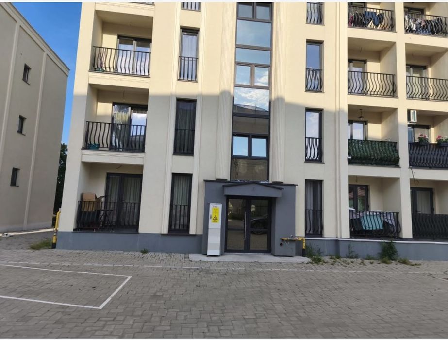 Vând apartament Ipotesti