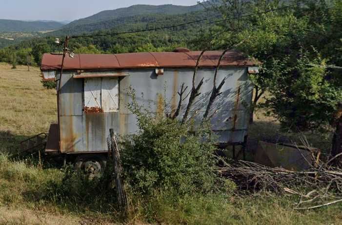 Продава се Фургон на колела