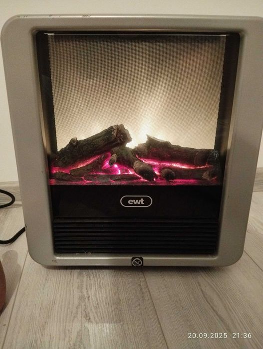 Șemineu electric cu încălzire