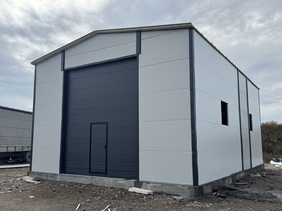 Vand Hala Metalica completa cu panouri sandwich URGENT