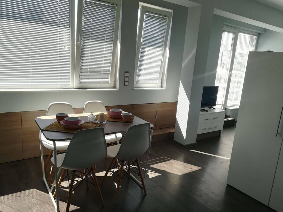 Дава се под наем Едностаен апартамент в София, Студентски град - 40 кв.м за 599 € - Снимка #1