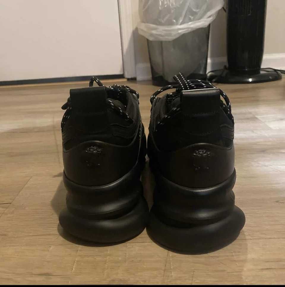 Versace Chain Reaction Black