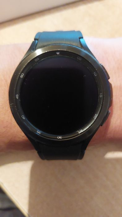 Продавам Galaxy watch 4  Classic 46mm