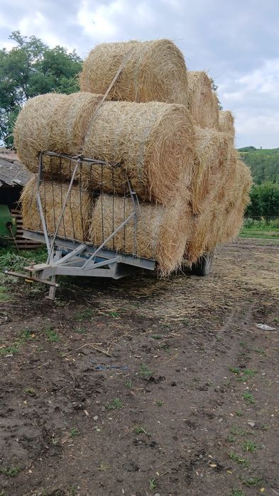 Trailer pentru baloți și presă ama