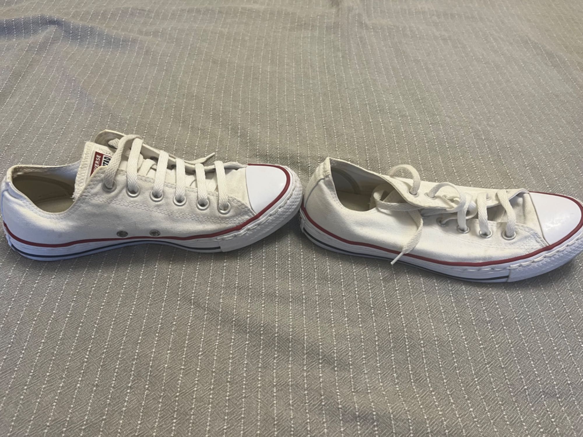 Бели кецове Converse, номер 40