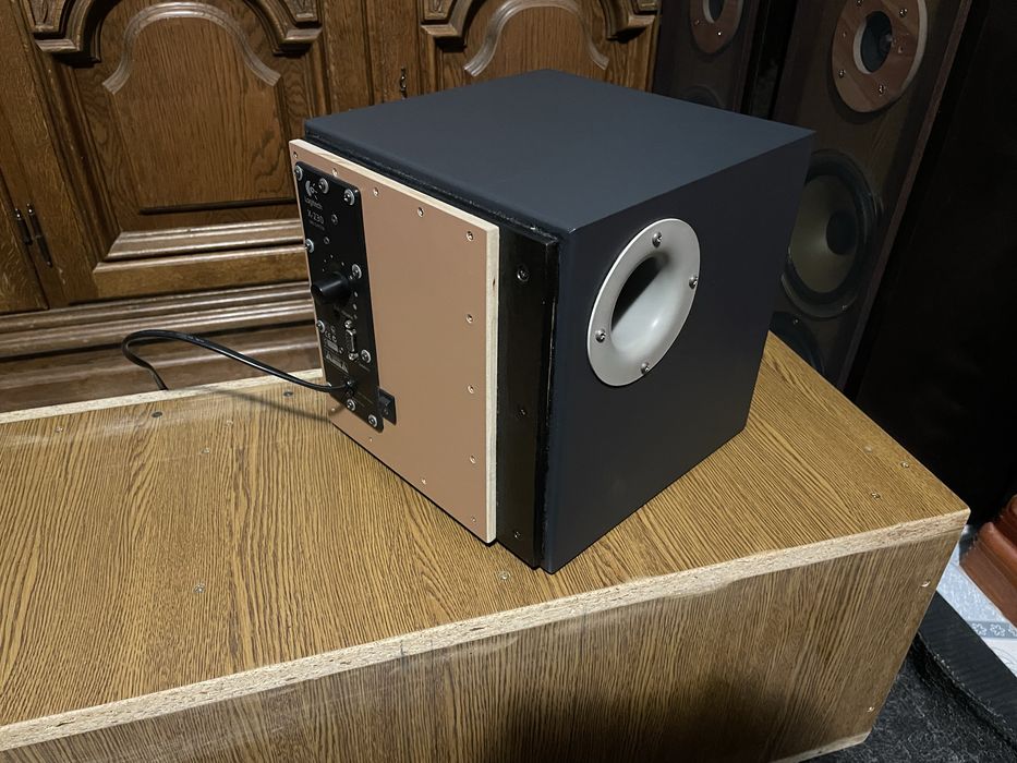 Logitech 2.1 subwoofer