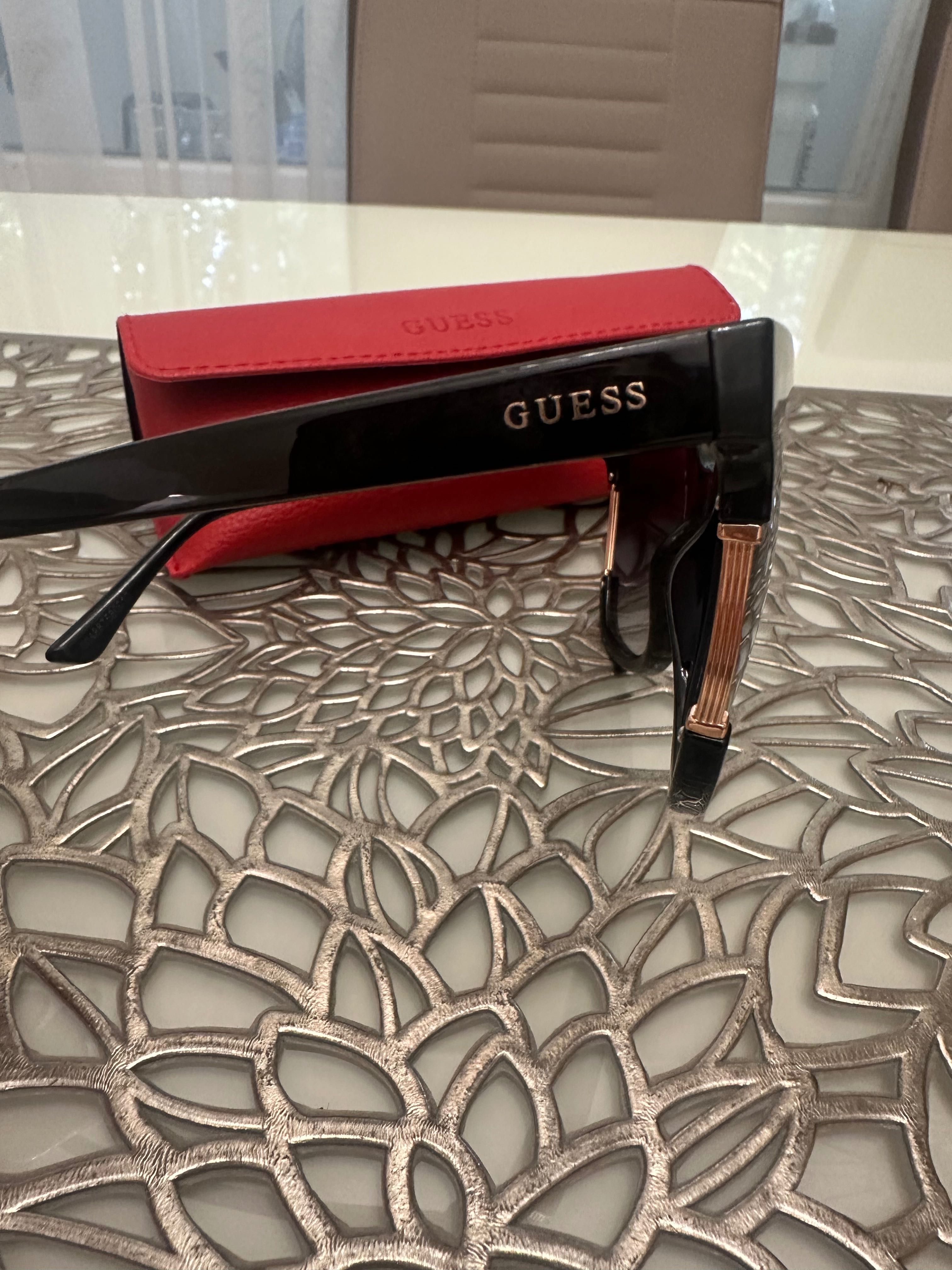 Дамски слънчеви очила Guess