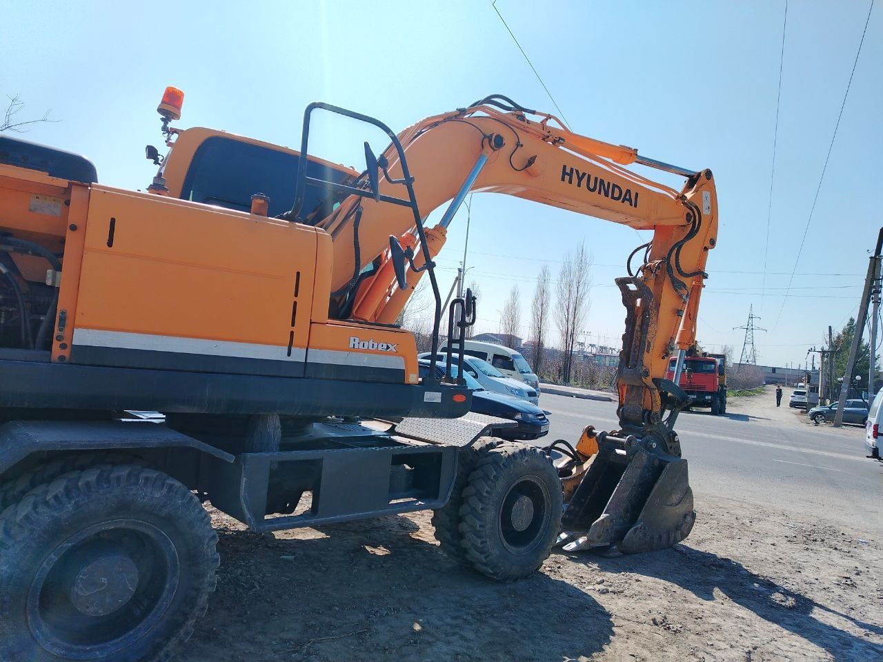Ekskavatr: Hyundai 140