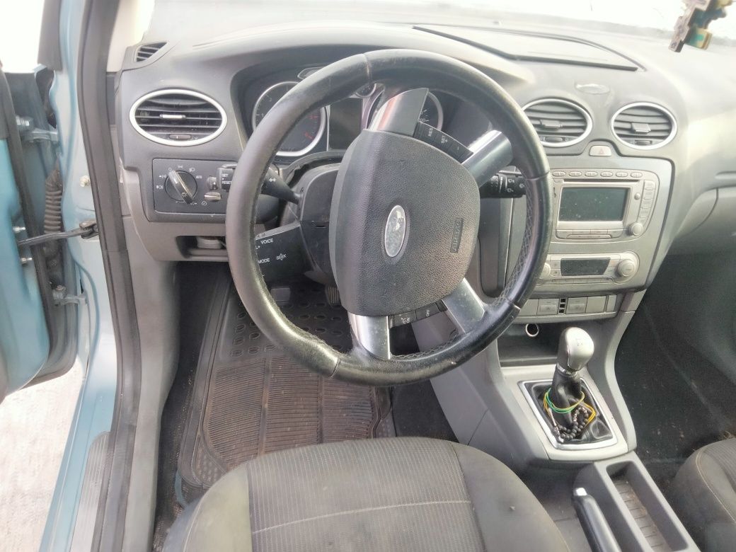 Dezmembrez Ford focus facelift