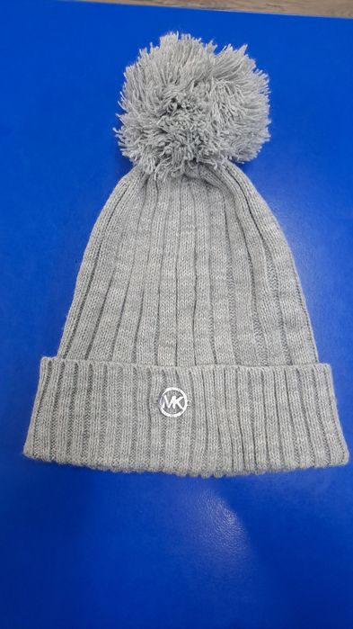 Зимна сива шапка Michael Kors