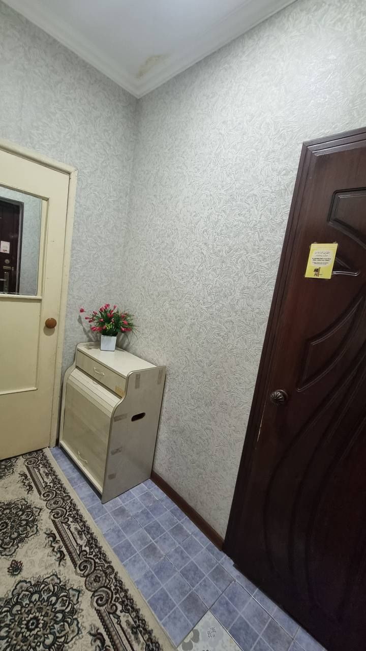 Продаю квартиру Яшнабадский р-он Авиасозлар-2. 1-ком 1-этаж 9-этажном