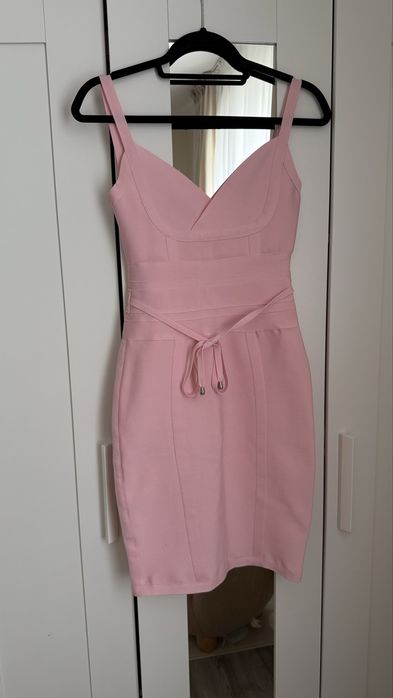 Бадажна рокля розова