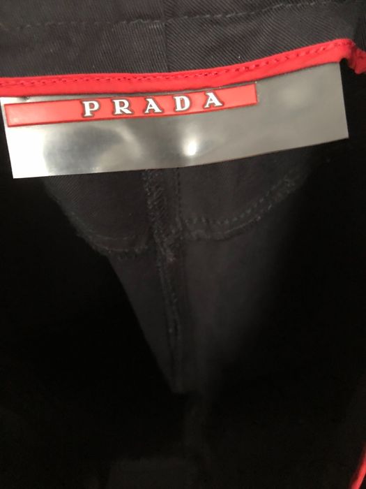 Pantaloni autentici Prada