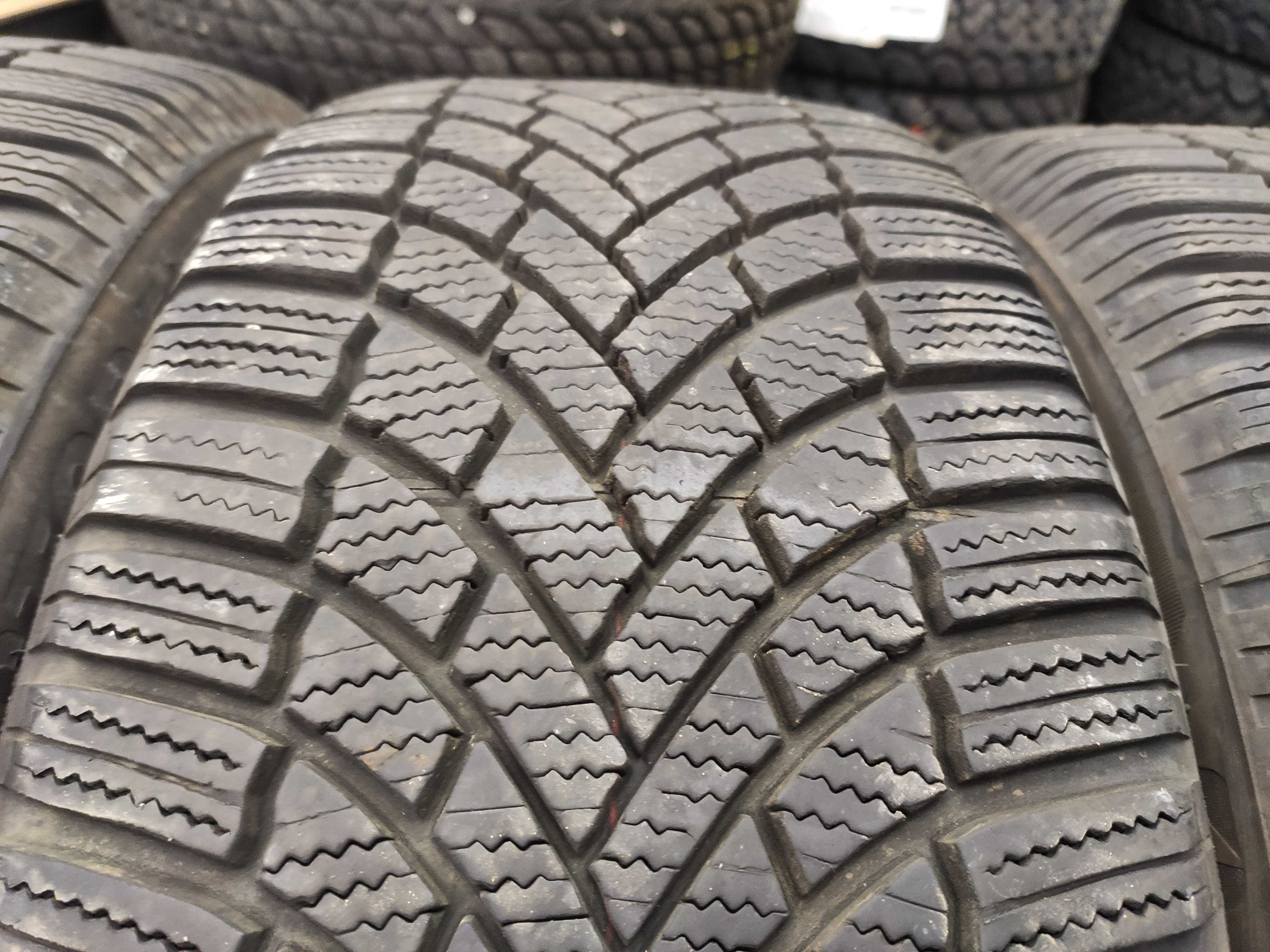 4бр Зимни гуми 205 55 17 - Bridgestone DOT 2023