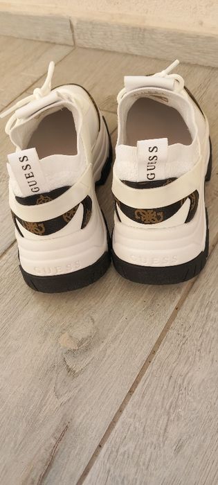 оригинални сникърси guess