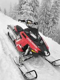 Snowmobil Polaris Pro RMK 800  de vânzare