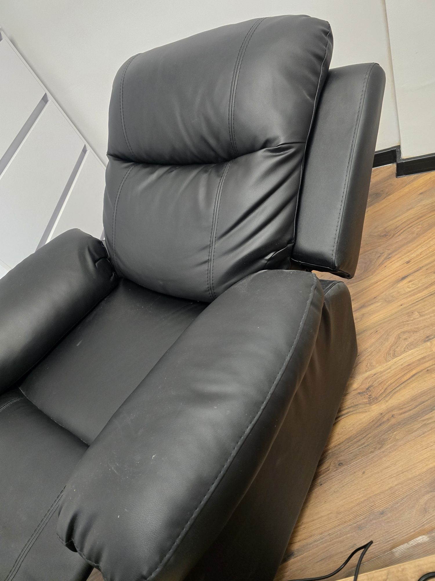 Кресло / Фотьойл / Recliner