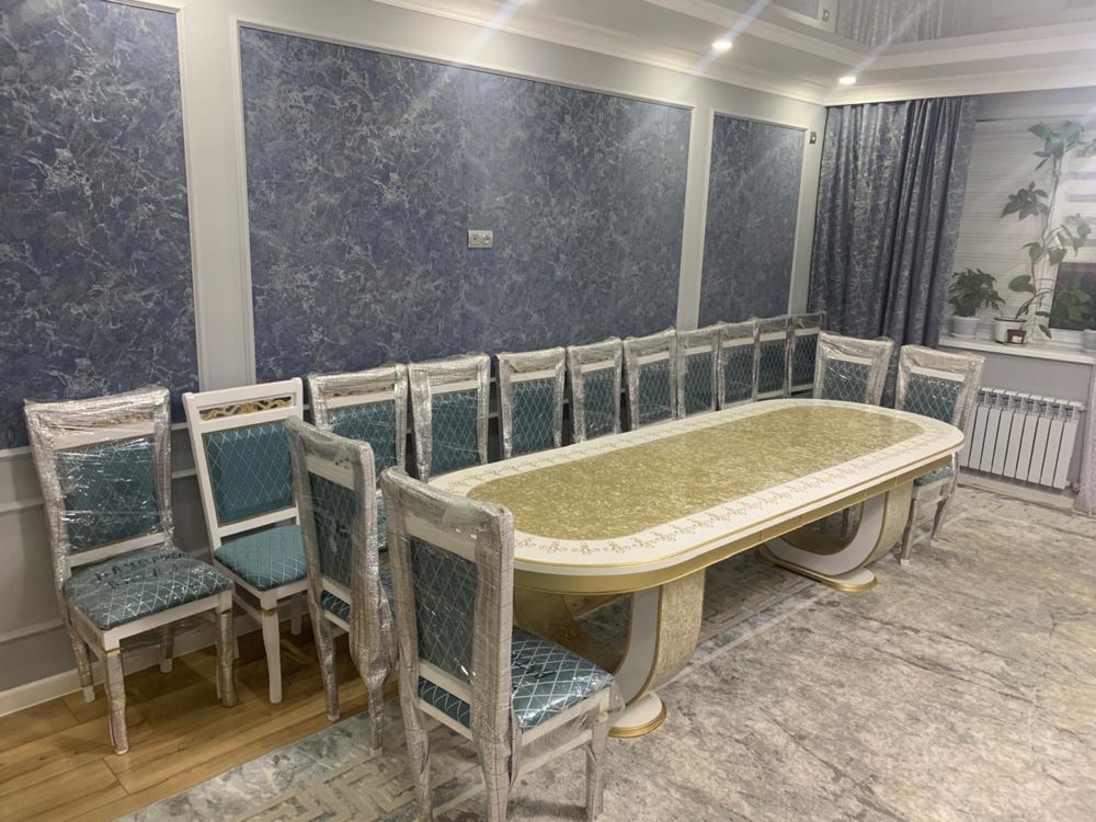 Продам  стол + 16 стульев
